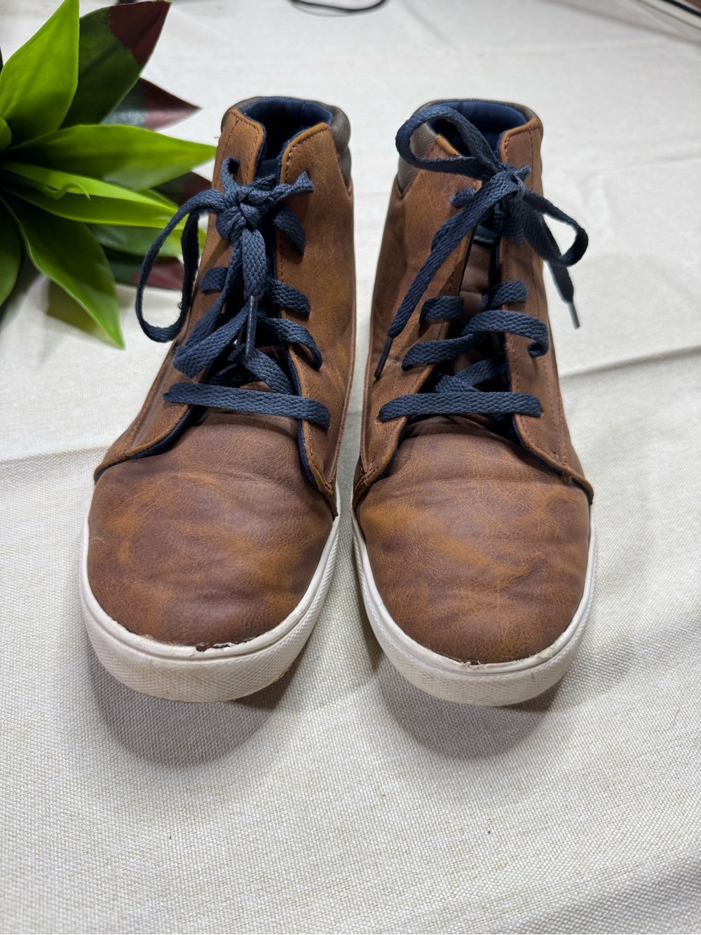 Wonder Nation Boys High Top Sneakers Brown Faux Leather Lace Up Shoes Youth 5